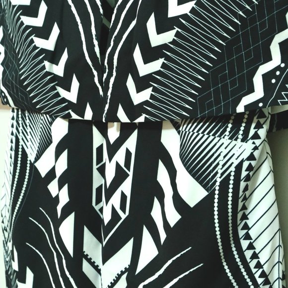 NEW Tiger Mist Mirrored Aztec Print Cape Dress - Picture 4 of 8